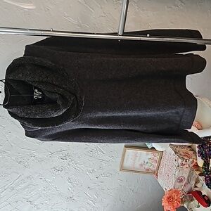 J.Crew factory funnel neck sweatshirt. Size XL.